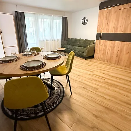 Magnifique Avec Terrasse Spacieuse Et Jardin Loeche-les-bains Apartment Leukerbad