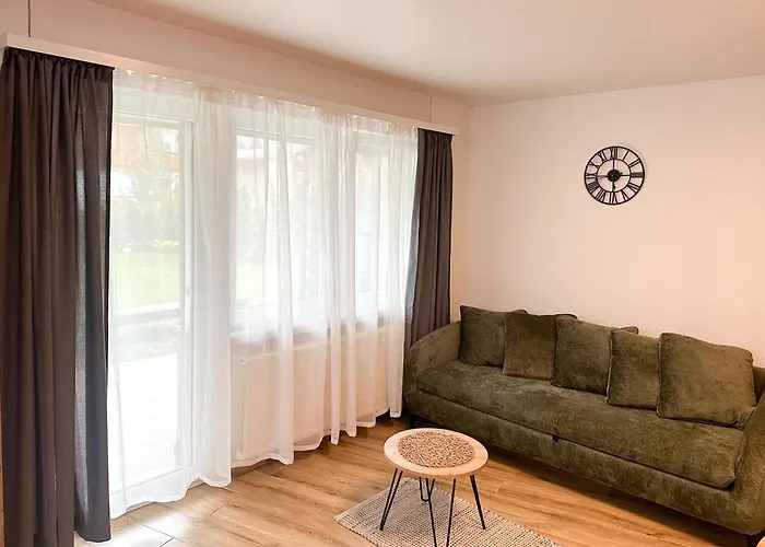 Appartement Magnifique Avec Terrasse Spacieuse Et Jardin Loèche-les-bains