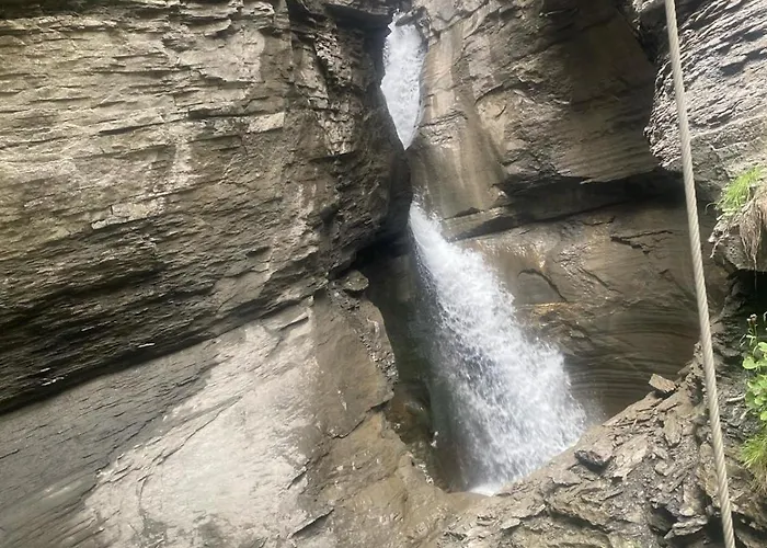 Magnifique Avec Terrasse Spacieuse Et Jardin Loèche-les-bains Appartement *